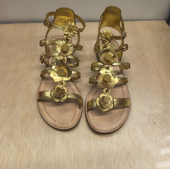 kate spade Shoes - Kate Spade Sadia Gold Sandal Size 8M